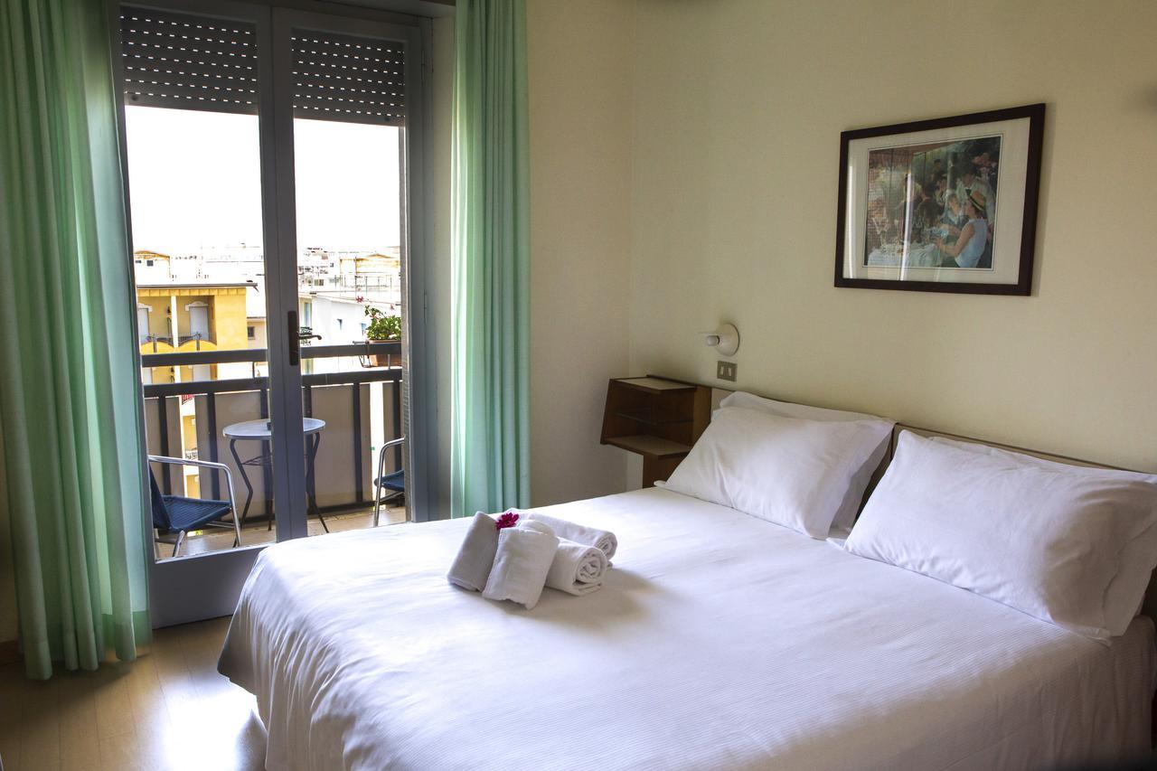 Hotel Miramare Et De La Ville Ρίμινι Εξωτερικό φωτογραφία